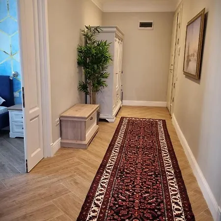 Appartamento Historic Apartment, Very Close To The And Main Activities *