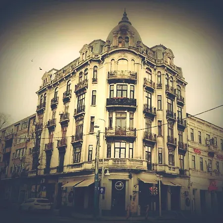 Historic Apartment, Very Close To The Beach And Main Activities Appartement Constanţa